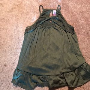Army green tank
